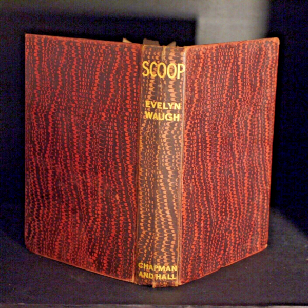 Evelyn Waugh Scoop Ex Library Copy First UK Edition 1938 - Image 3